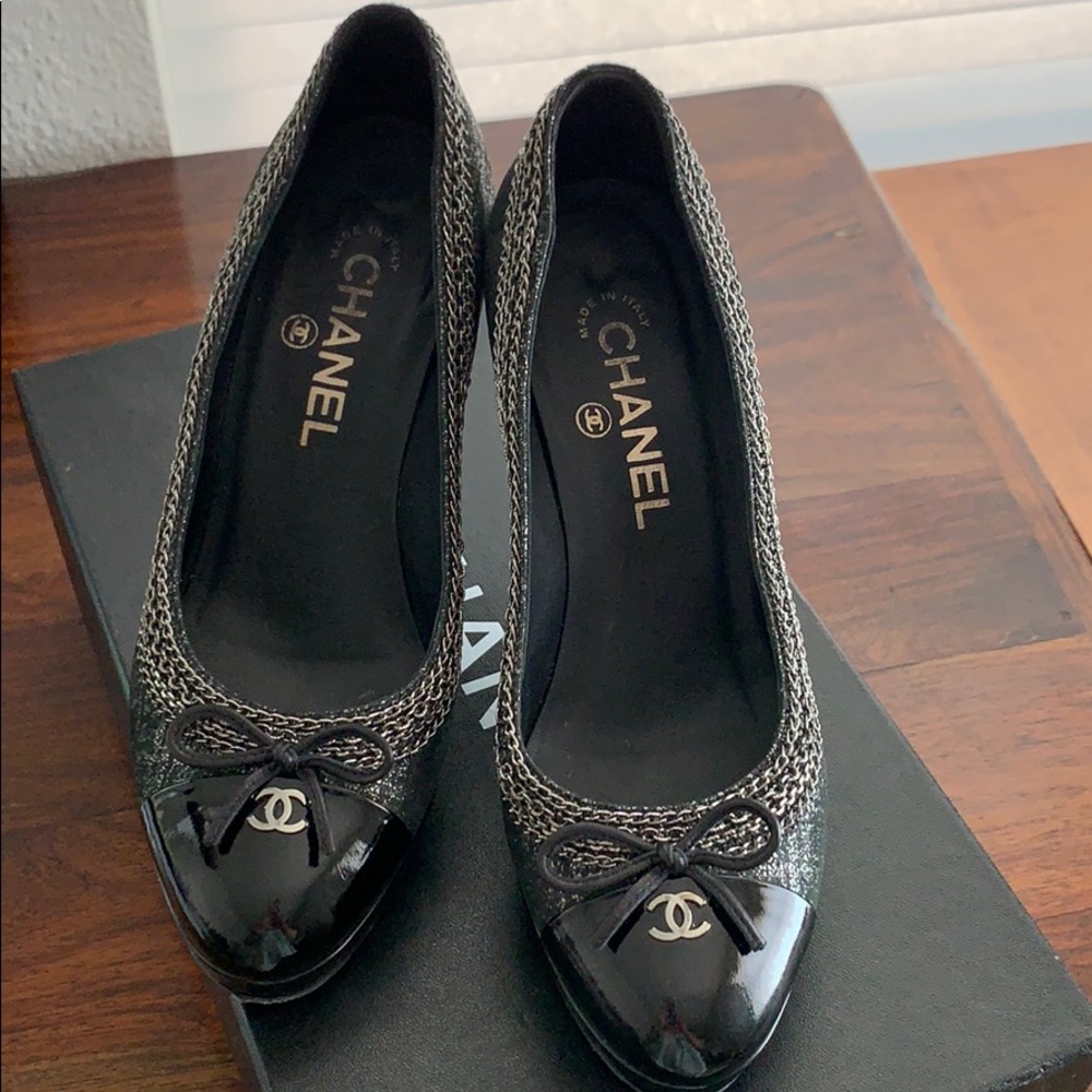 CHANEL Heels